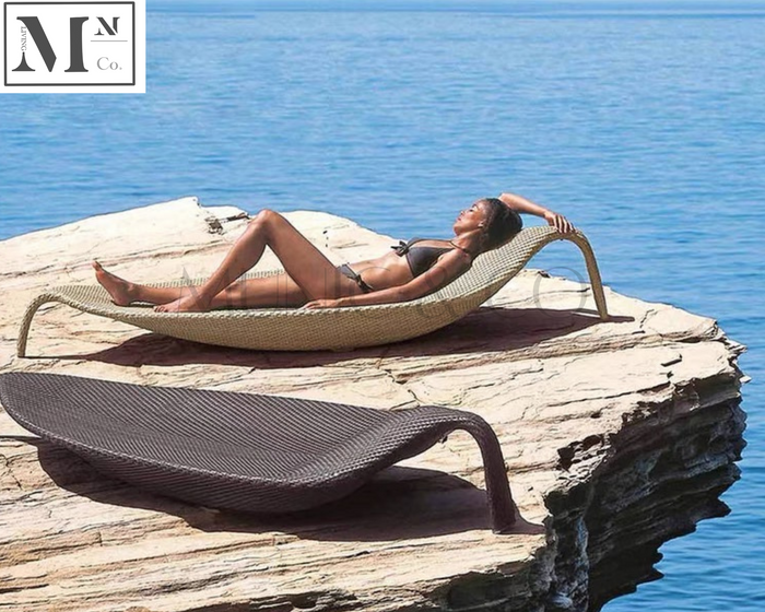 FOGLIA  Outdoor Lounge Sofa in PE Rattan Weave